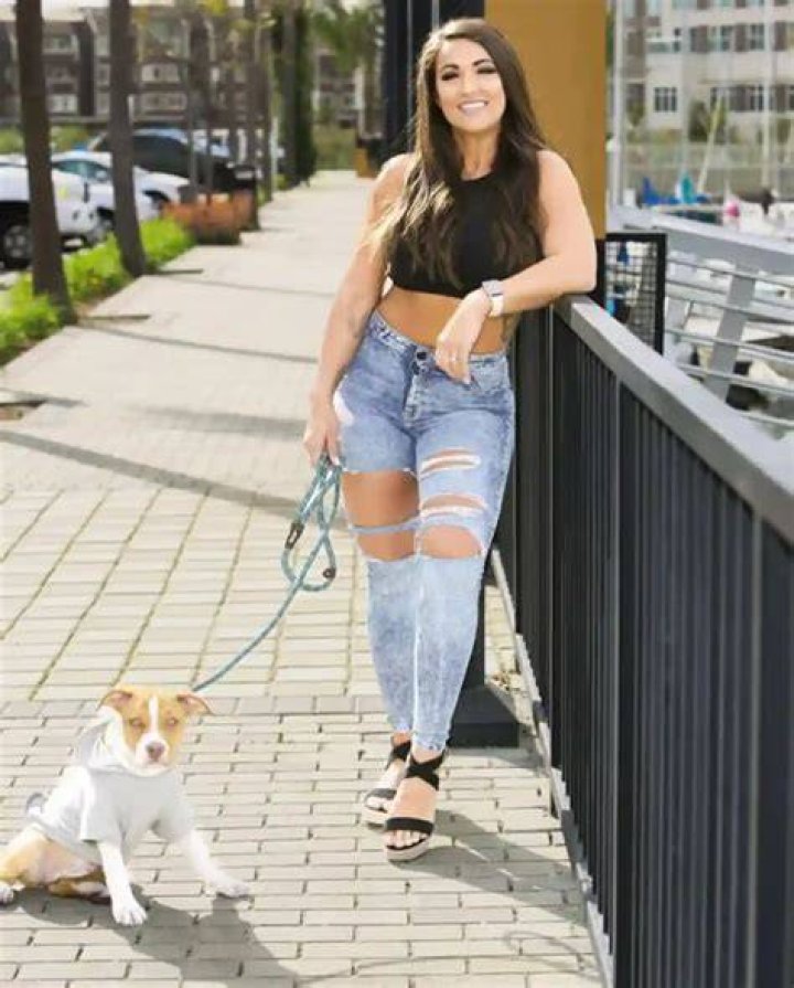 Courtney Tillia Height, Weight, Net Worth, Age, Birthday, Wikipedia, Who, Nationality, Biography