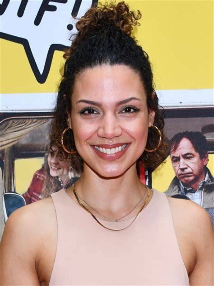 
Louise Costello Age, Birthday, Wikipedia, Who, Nationality, Biography 